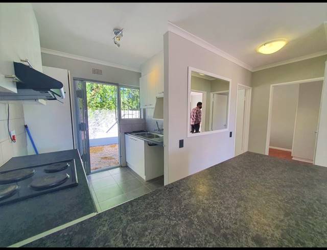 2 BEDROOM HOUSE FOR SALE IN GLENWOOD